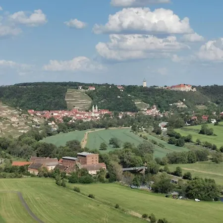 Grosse Reblaus - Wohnen Im Weinberg In Der Toskana Des Nordens * Freyburg