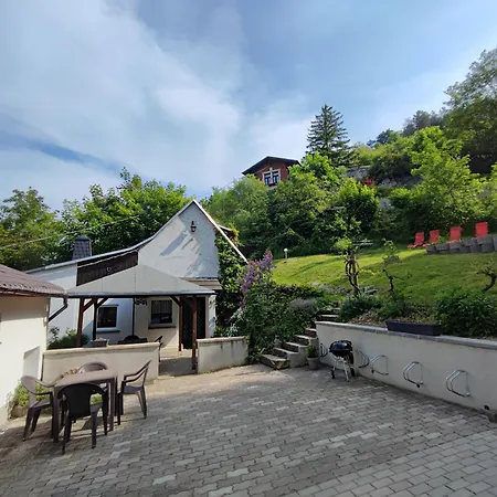 Grosse Reblaus - Wohnen Im Weinberg In Der Toskana Des Nordens Freyburg