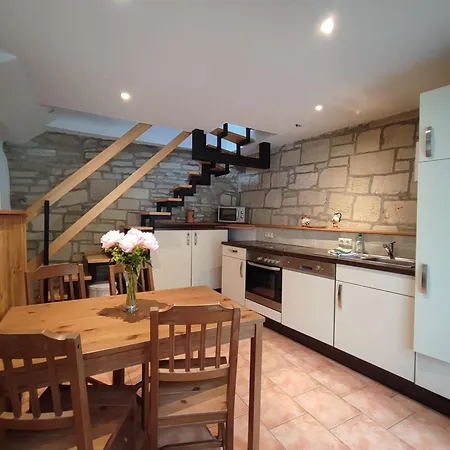 Grosse Reblaus - Wohnen Im Weinberg In Der Toskana Des Nordens