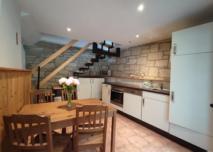 Grosse Reblaus - Wohnen Im Weinberg In Der Toskana Des Nordens Tatil Evi Freyburg